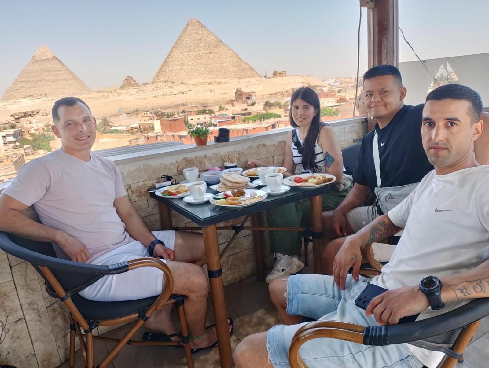 Imhotep Pyramids View Inn Kafret el-Gabal Buitenkant foto